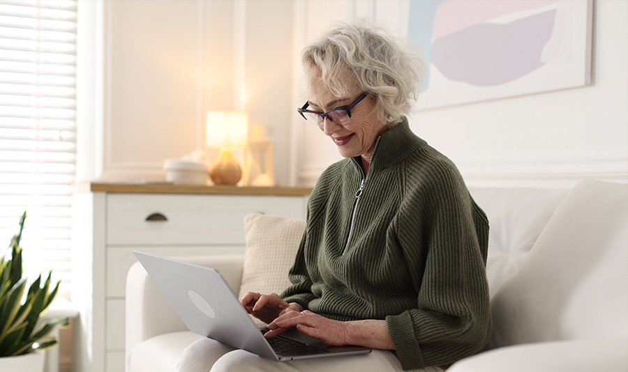Do-Both-Eyes-Get-Treated-at-the-Same-Time-in-Cataract-Surgery-nguyen-vision-ltd-wrexham