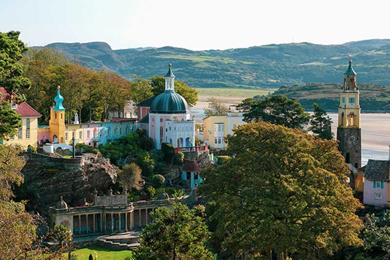 Our-clinic-6-dan-nguyen-nguyen-vision-ltd-wrexham-crop-v2